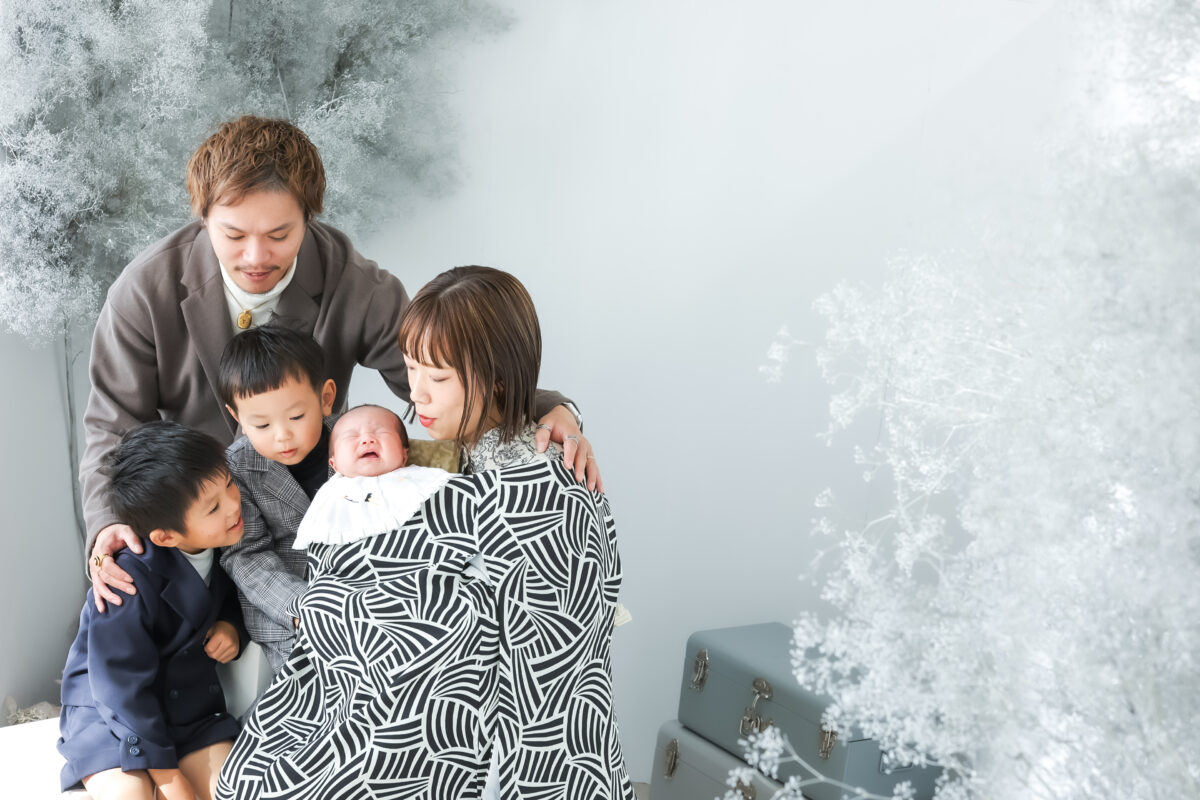 赤ちゃん｜撮影メニュー｜クリエイティブスタジオ イノセンス -  福岡・岡山・広島にある写真館・フォトスタジオ（七五三、赤ちゃん、お誕生日、マタニティなど）